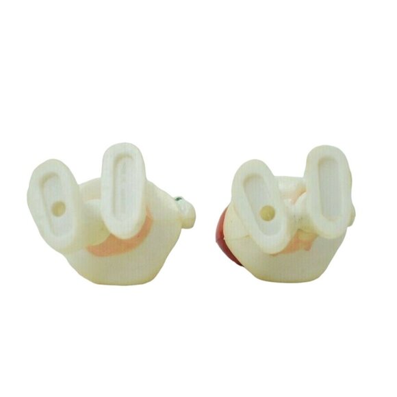 Vintage Kitschy Christmas Elves with Wreaths 4.5 inch Celluloid Figurines (Pair) - Picture 5 of 6